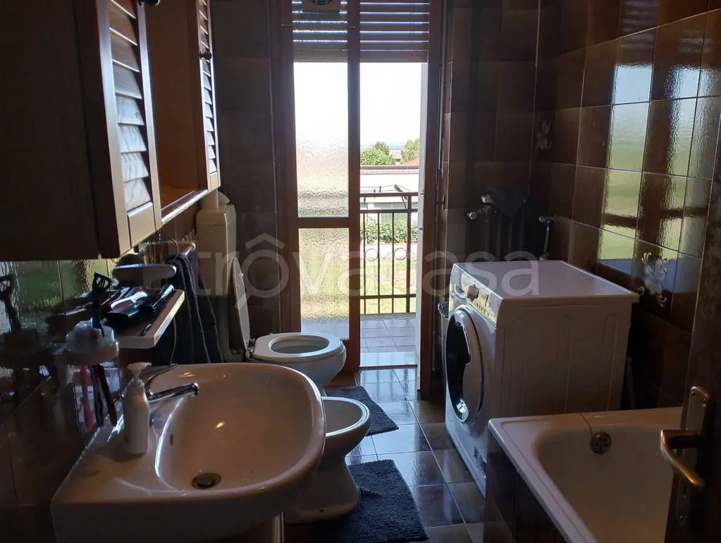 Vannitoad - Apartment with Balcony and Terrace in Barge