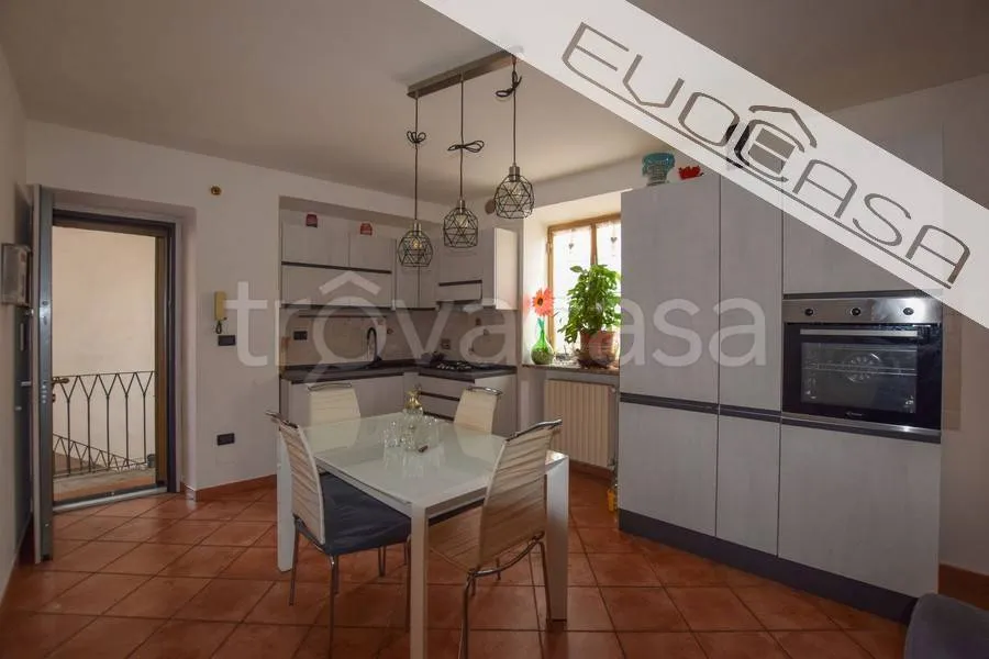 Söögituba - Rustic Apartment with Balcony in Bricherasio