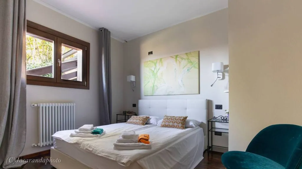 Magamistoad - Luxury Villa with Pool in Podenzana
