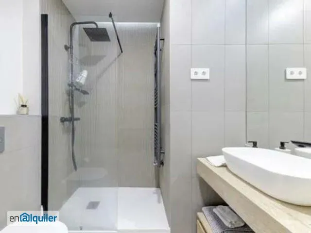 Vannitoad - Modern Flat with Lift in Salamanca