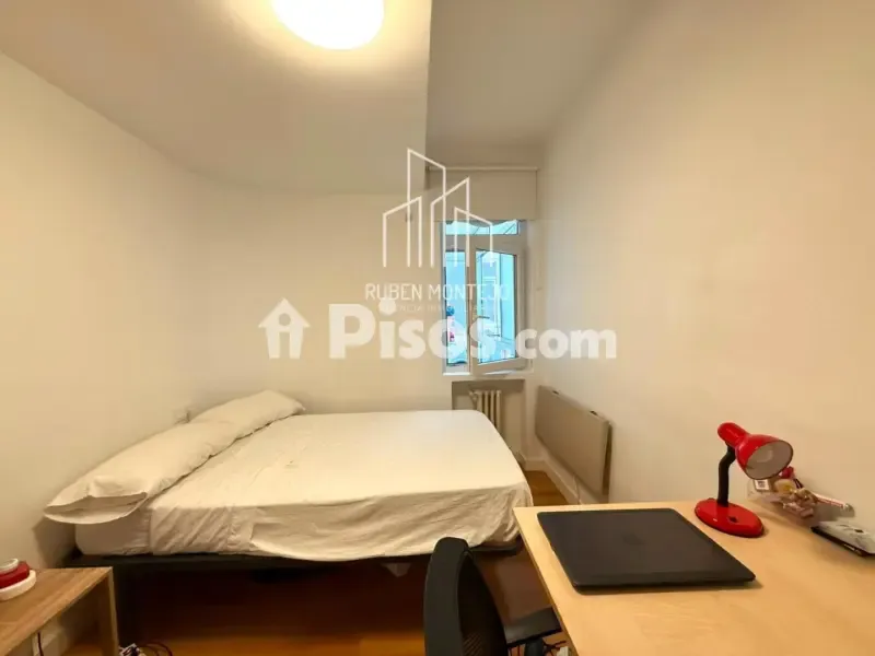 Magamistoad - Student Flat with Balcony in Avenida de Mirat
