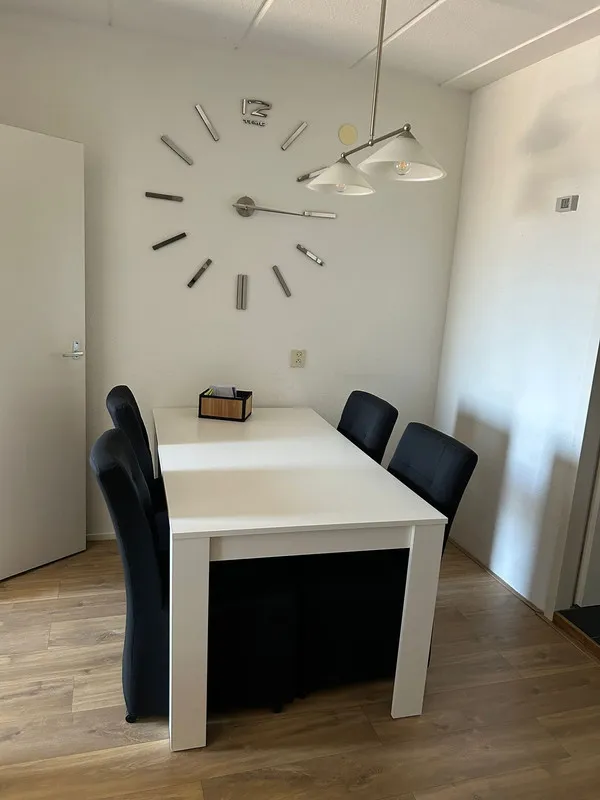 Sala da pranzo - Modernised Apartment with Balcony in Stadskanaal Centre