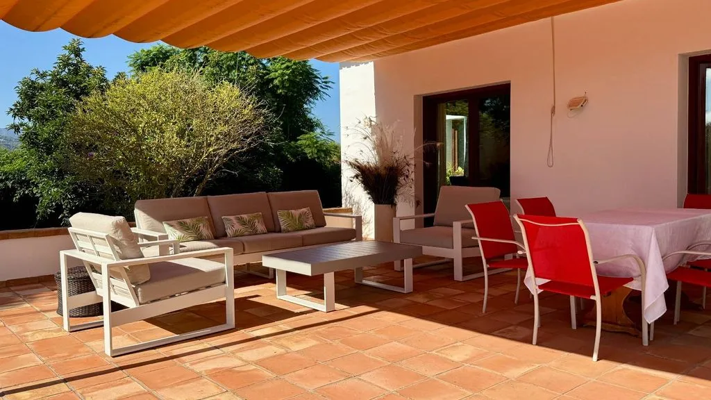Terrasse - Luxury Villa with Two Residences in Ondara
