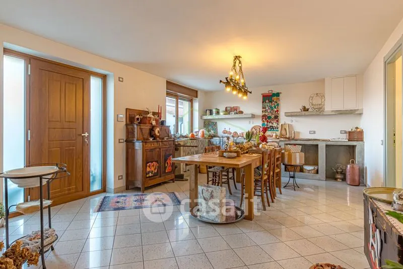 Söögituba - Contemporary Villa with Lake View in Alserio