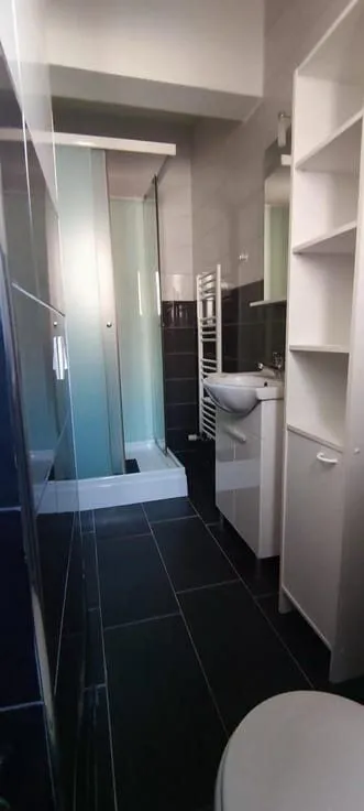 Salles de bain - Appartement à 1020 Laeken, Bruxelles