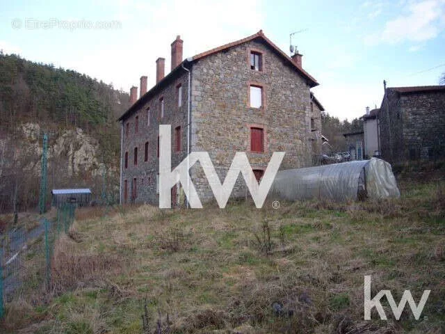 Maison 10 pièces à Pont-Salomon
