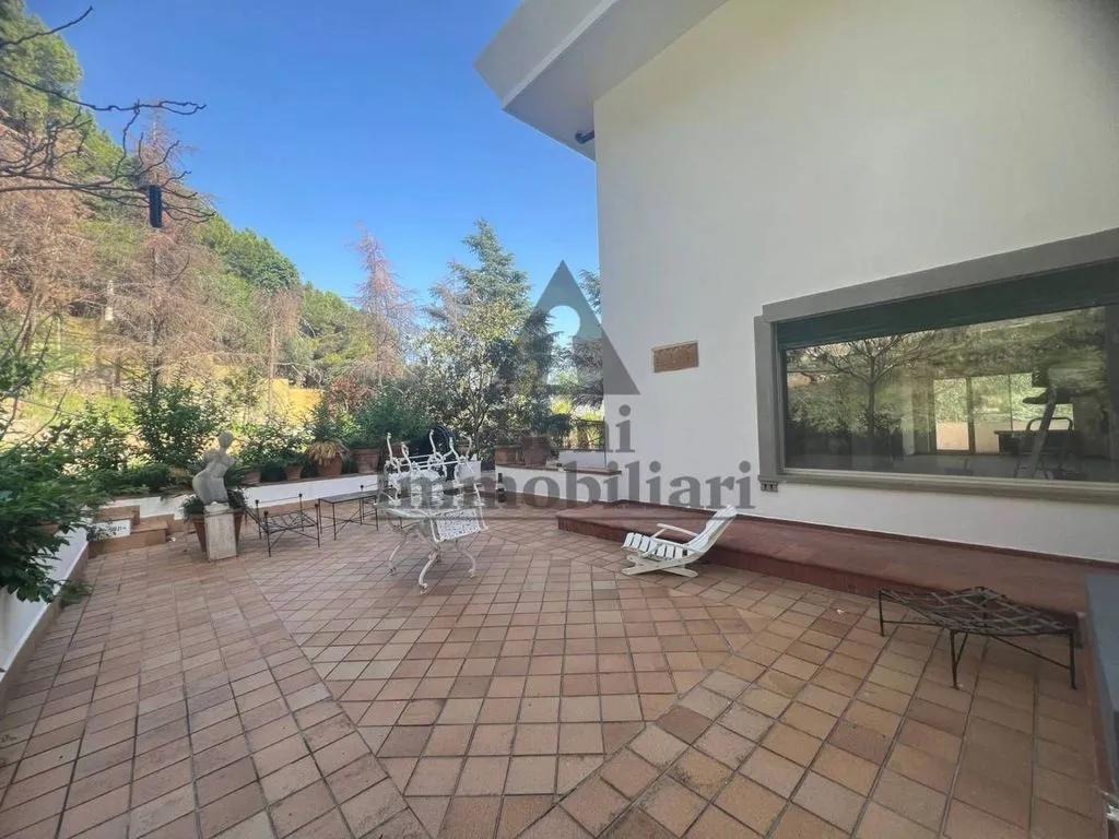 Terrasse - Luxury Villa with Pool in Palermo