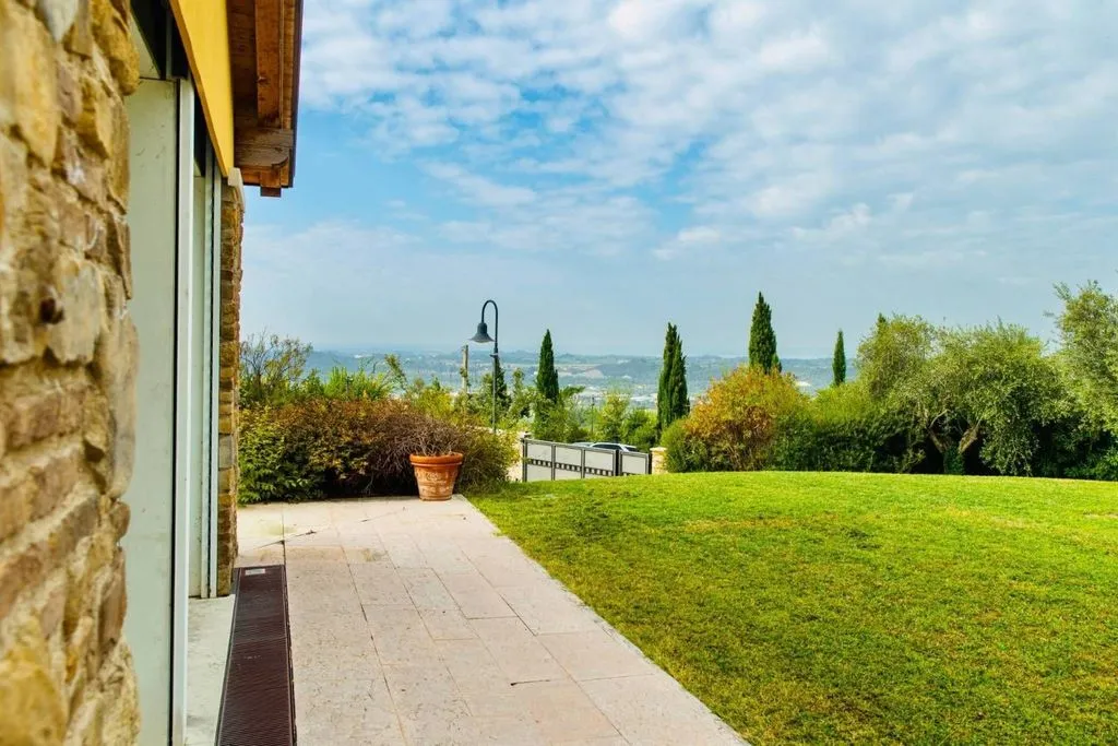 Terrass - Luxury Villa with Lake View in Sant'Ambrogio di Valpolicella