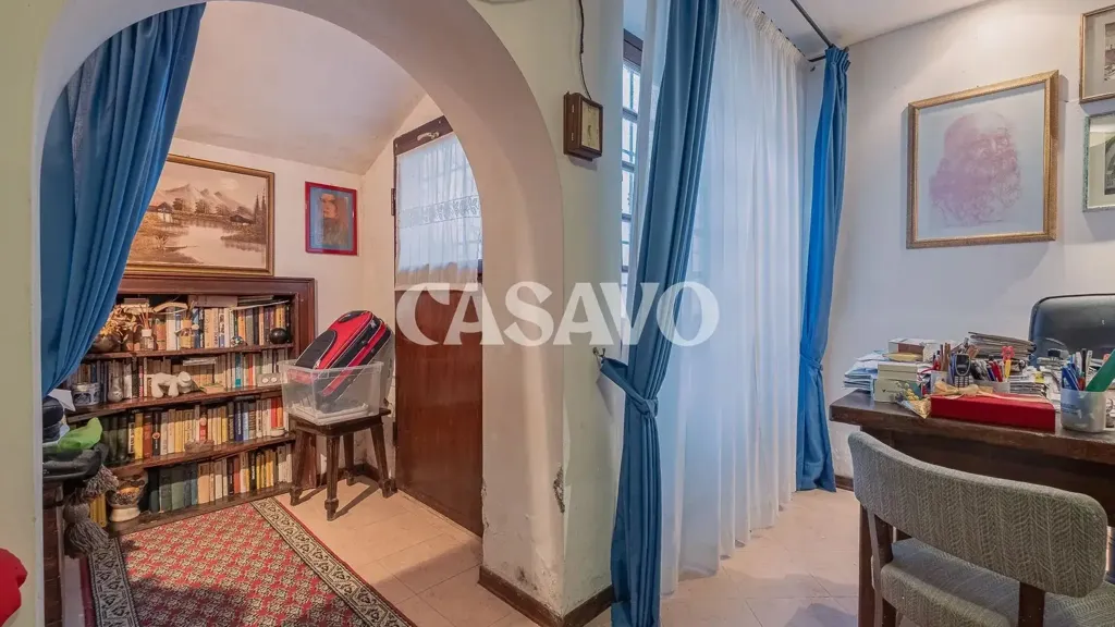 Office - Bifamiliar Villa with Garden in Formello