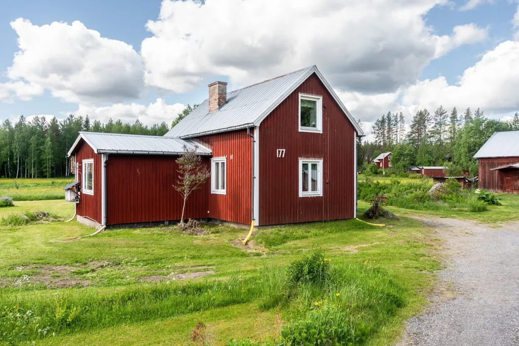 Välivaade - 1½-Storey Villa with Garden in Junsele