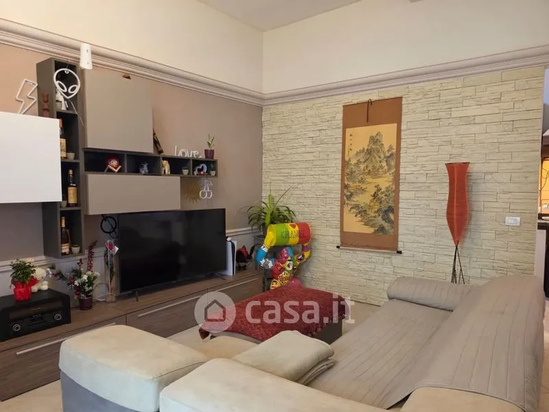 Elutuba - Rearranged Flat with Balcony in Piacenza