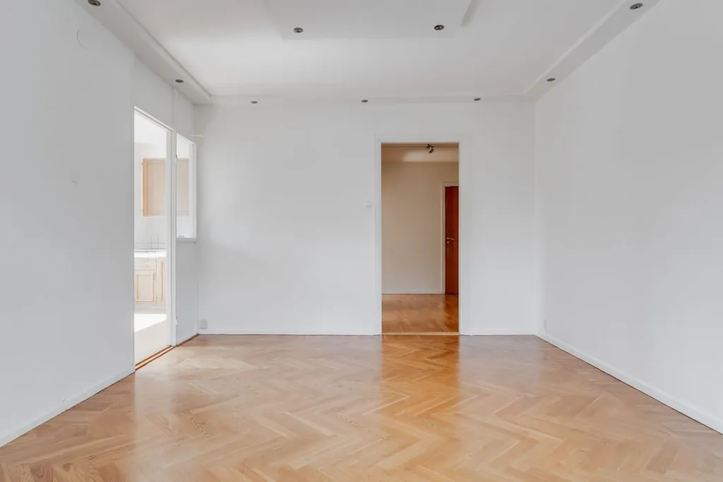 Stanze - Ground Floor Apartment with Balcony in Knalleland