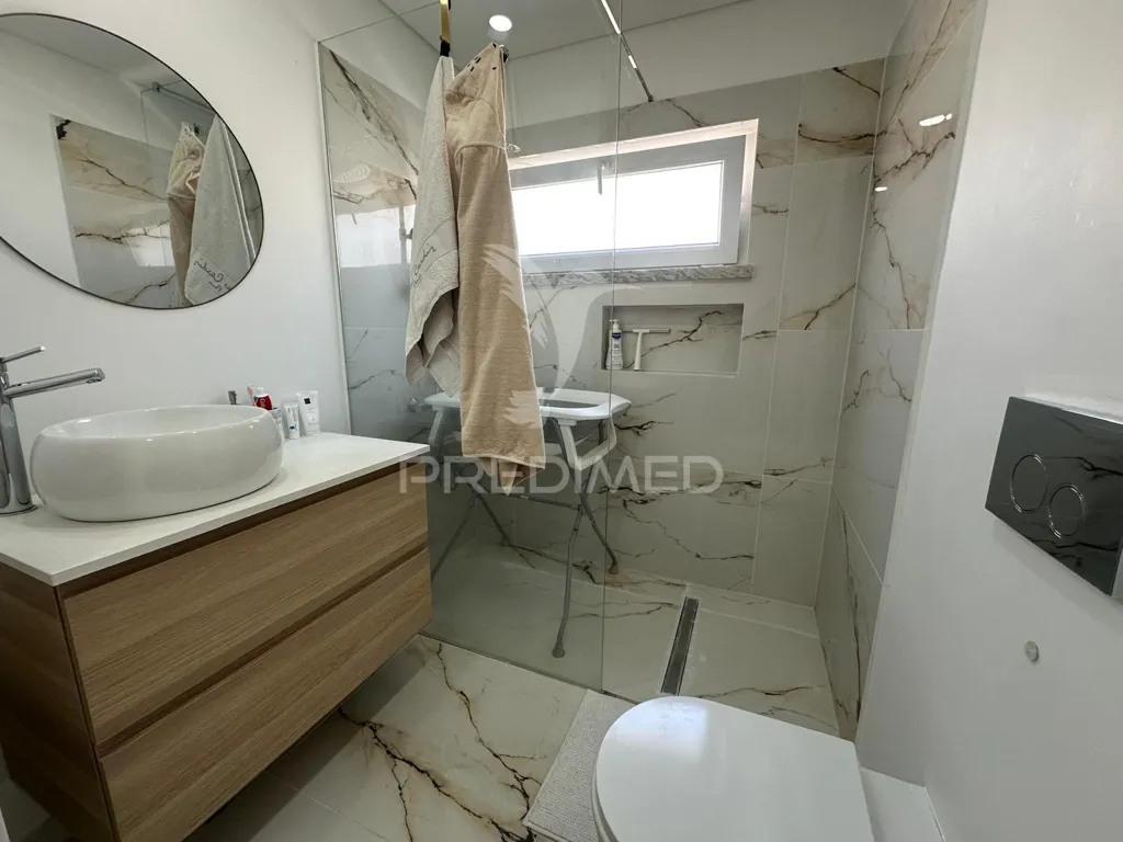 Salles de bain - Appartement 2 pièces à Setúbal