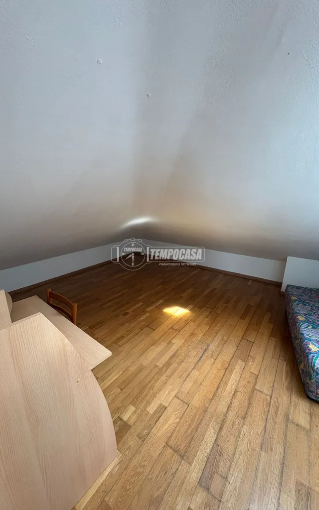Pièces - Modernised 1-Bedroom in Central Sedico