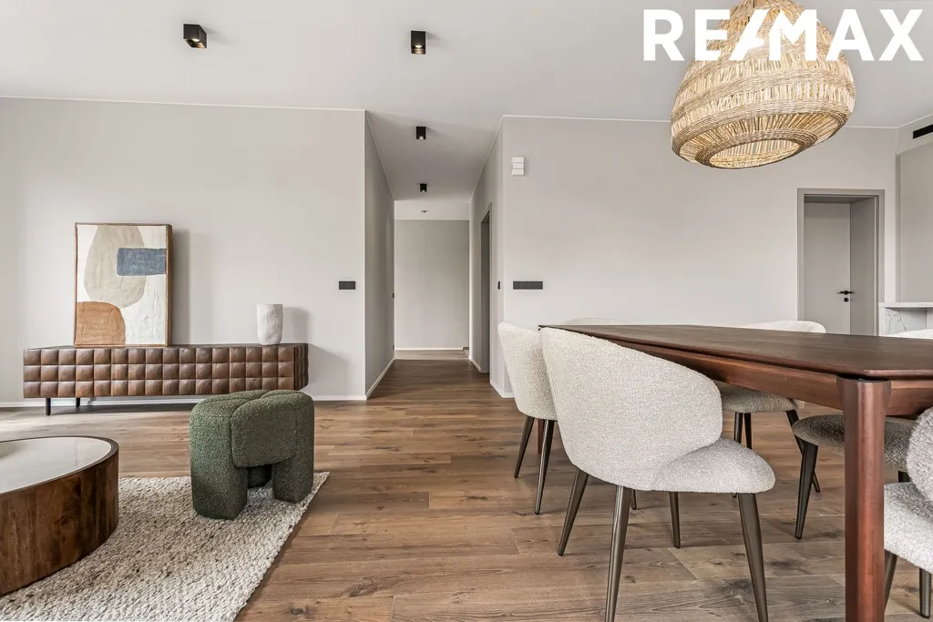 Salle à manger - 5-Bed Apartment with Balcony in Álftanes