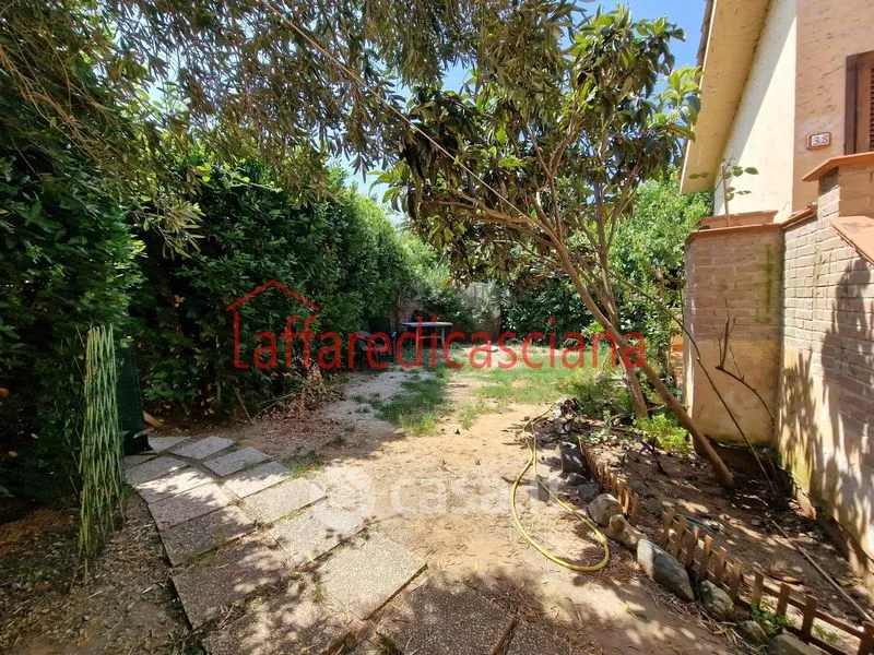Aed - Trilocale with Garden and Pool in Santa Luce