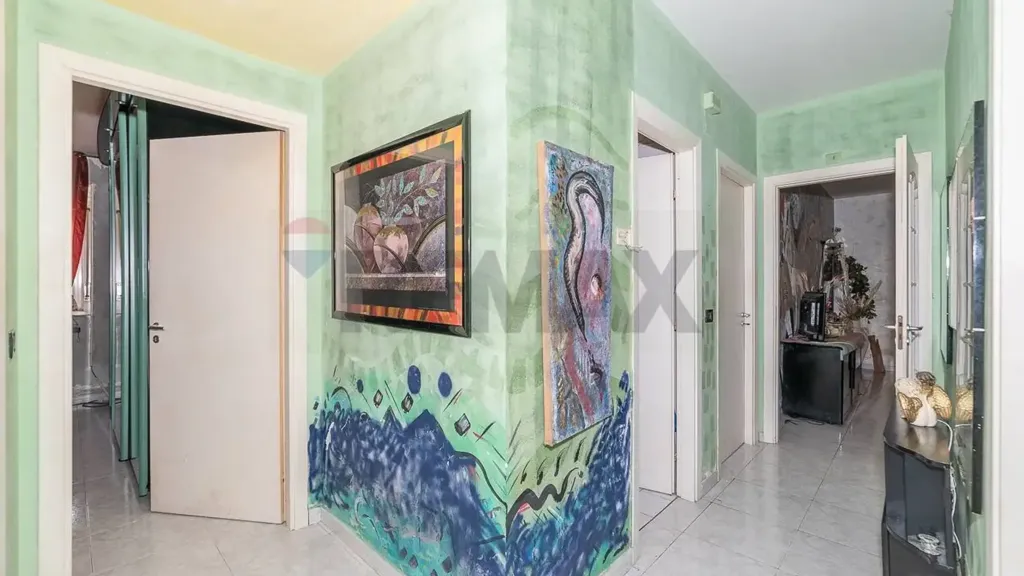Hallway - Spacious Apartment with Large Terrace in Catania