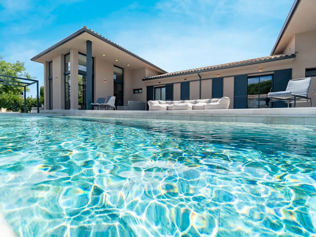 Bassein - Dual Villa with Pool in Torremirona Golf