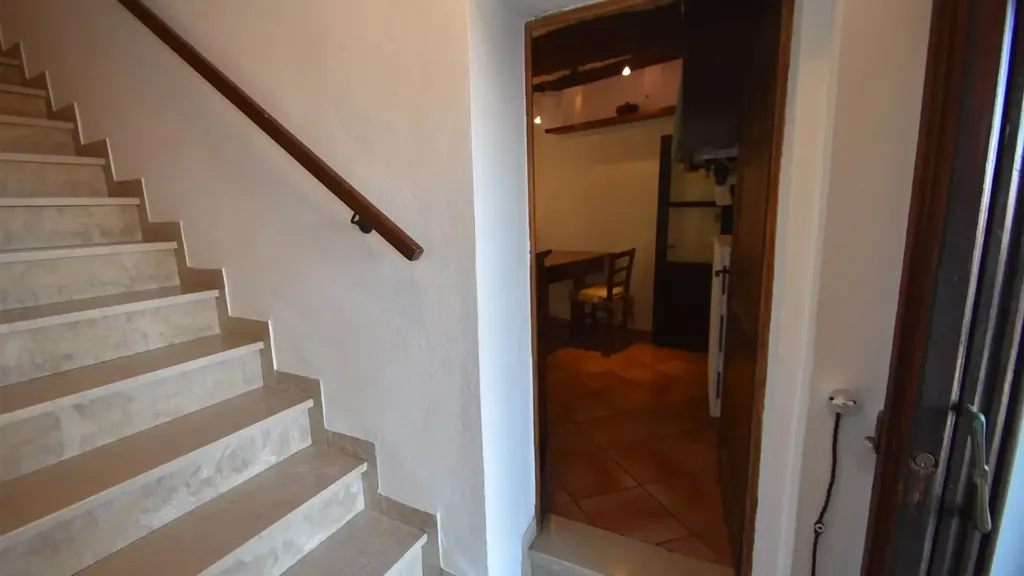Toad - Tuscan-Style Apartment in Historic Centre, Rosignano Marittimo