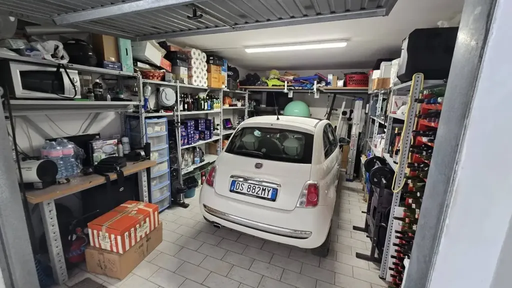 Garage - Ground Floor Apartment with Garden in Osimo