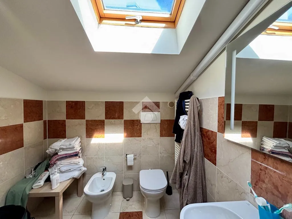 Bagni - Historic Villa with Pool in Sona