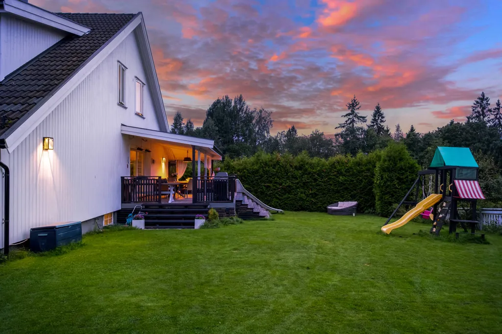 Giardino - Casa di 6 locali a Fjellhamar
