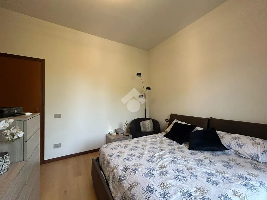 Magamistoad - Semi-detached Villa with Solar Panels in Brescia