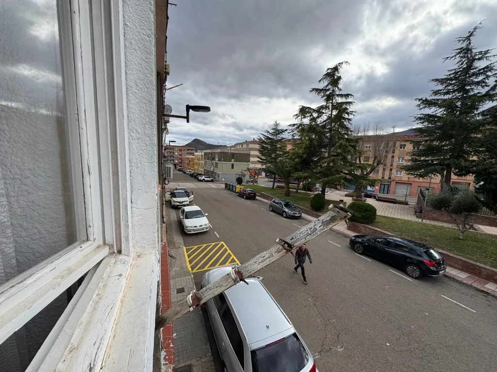 Balcon - Spacious Apartment with Garden View in Illueca