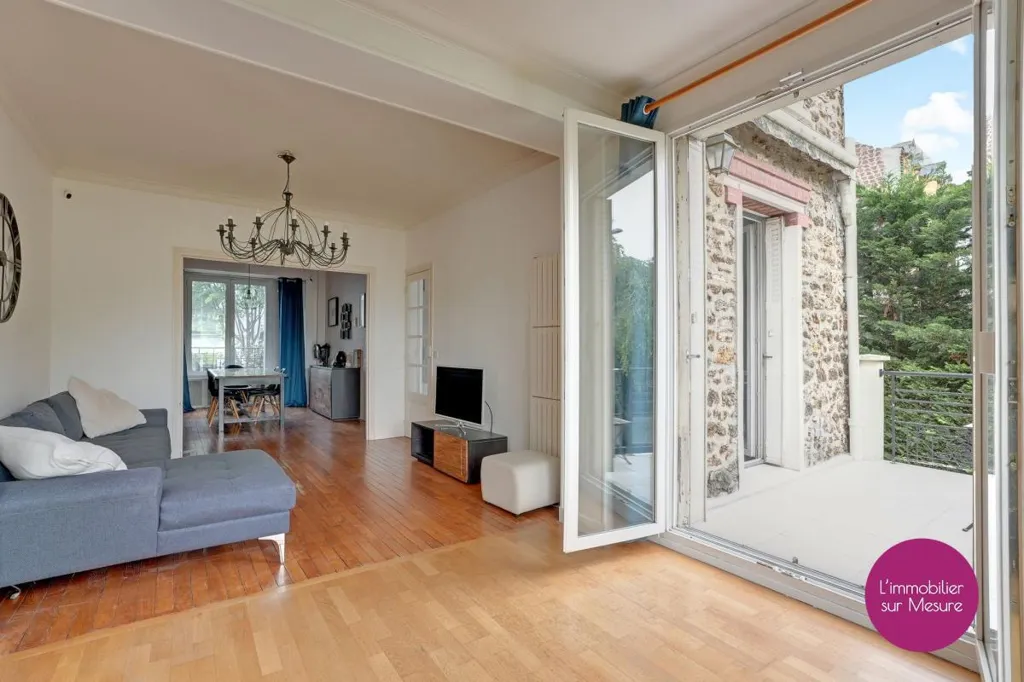 Soggiorno - House with Garden near RER E, Noisy-le-Sec