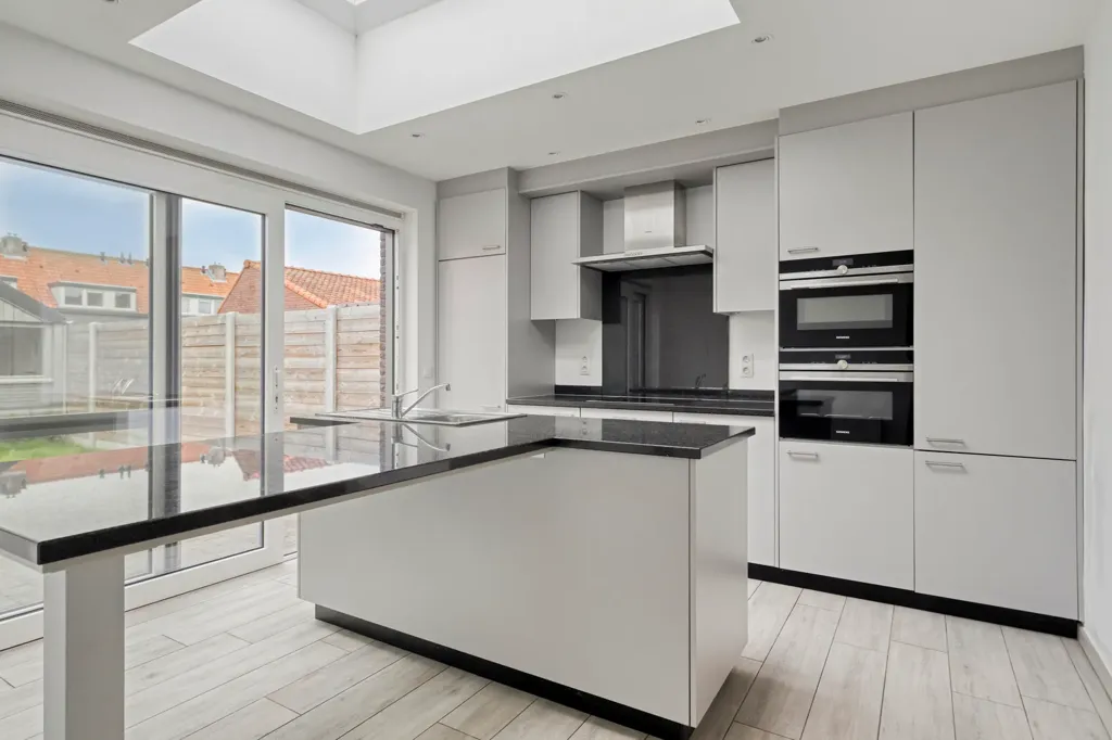Köök - Renovated Semi-detached House in Sas van Gent