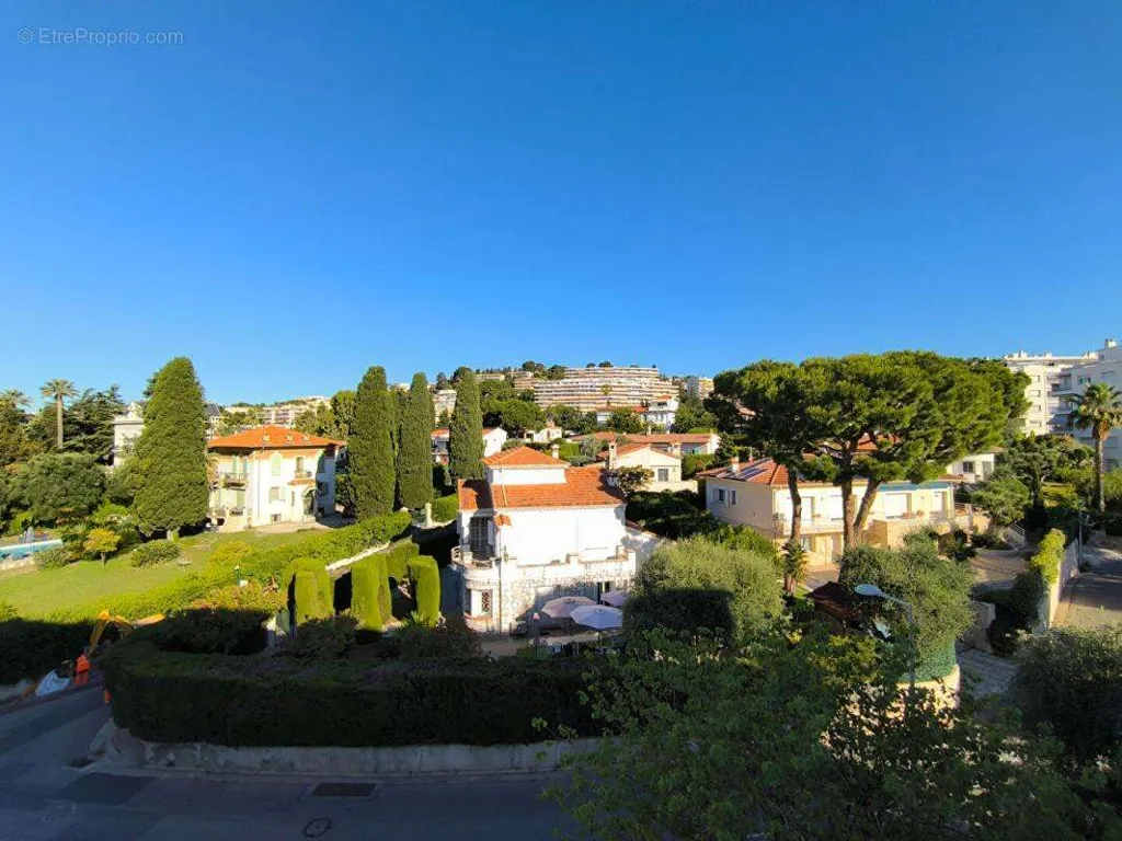 Vue aérienne - Appartement avec vue mer à Nice Ouest