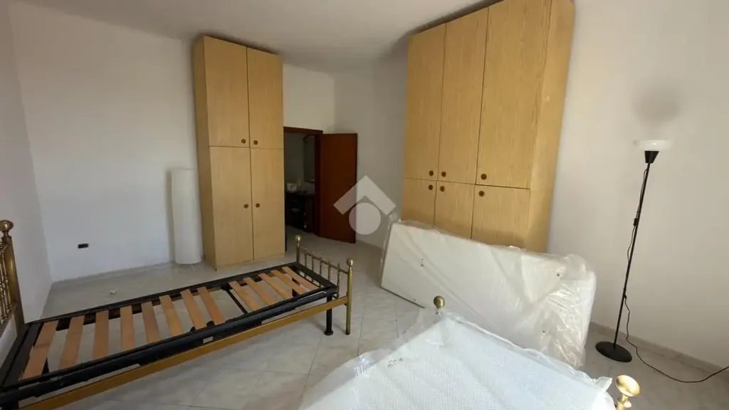 Magamistoad - Bedroom for Rent with Balcony in Central Florence