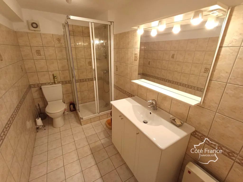 Bathrooms - House with Pool in Southern Ardèche