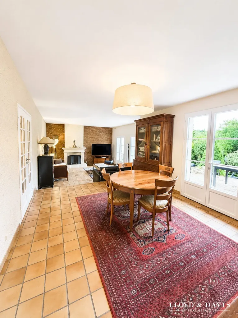 Salle à manger - Pavillon Familial au Calme avec Vue Dégagée à Pierrefonds