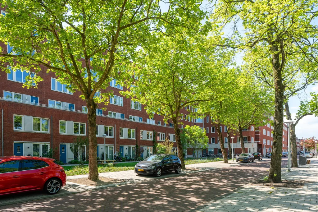 4-toaline korter asukohas Amsterdam