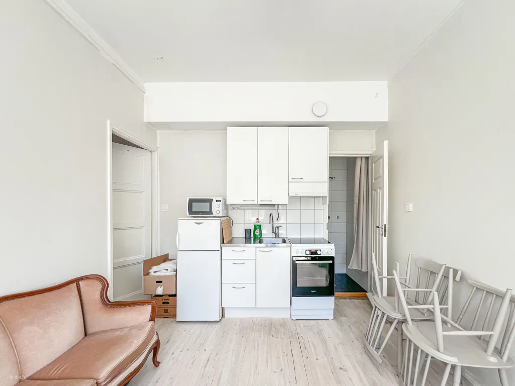 Köök - Apartment with Balcony in Kallio, Helsinki