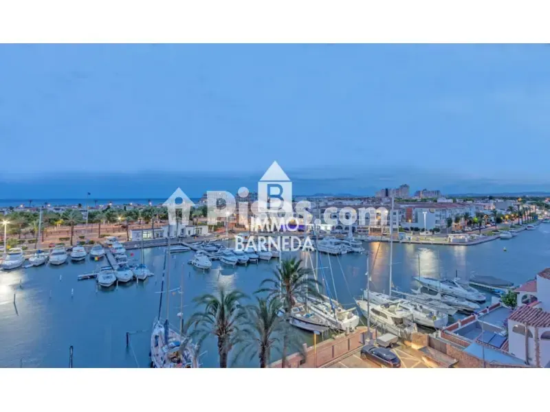 Terrass - Reformed Apartment with Sea View in Port Grec