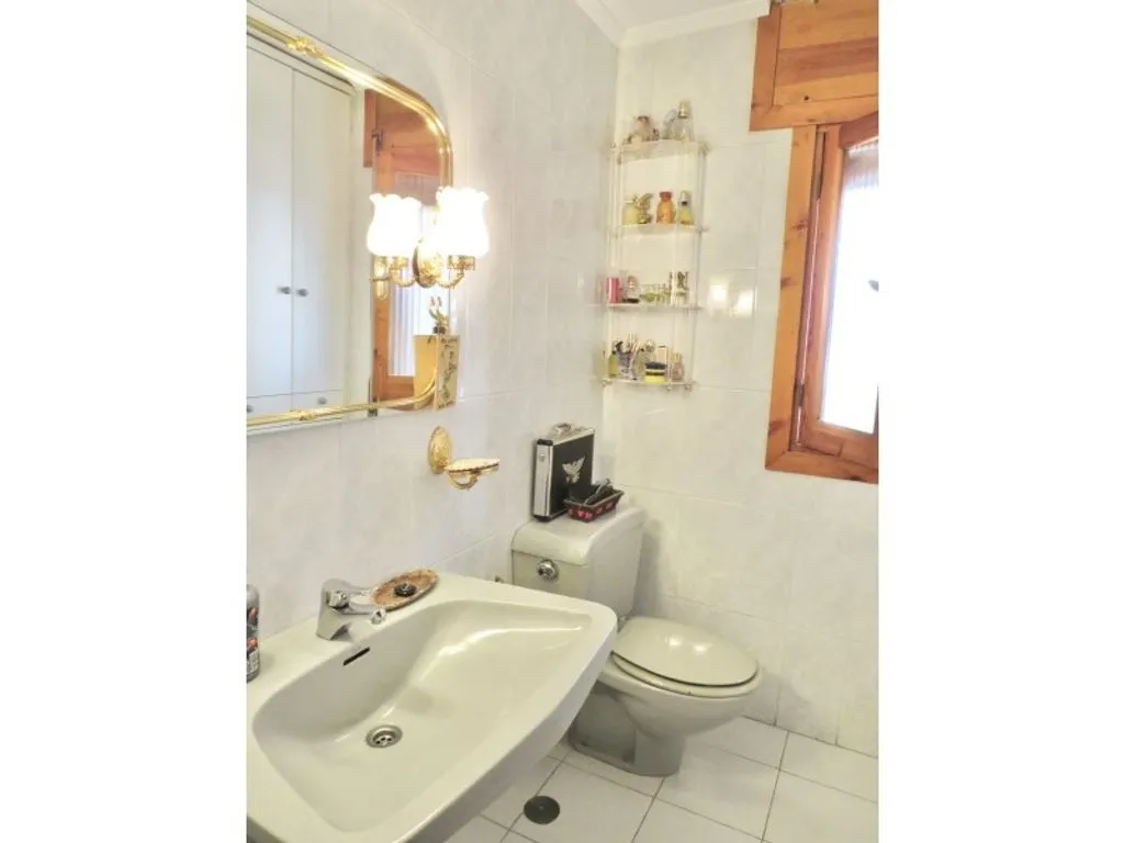 Salles de bain - Luxury House with South-Facing Views in Algete