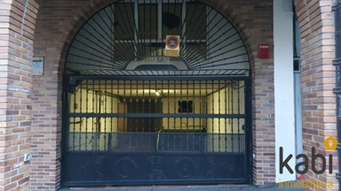 All Photos (2) - Closed Parking Space in Beasain Centre