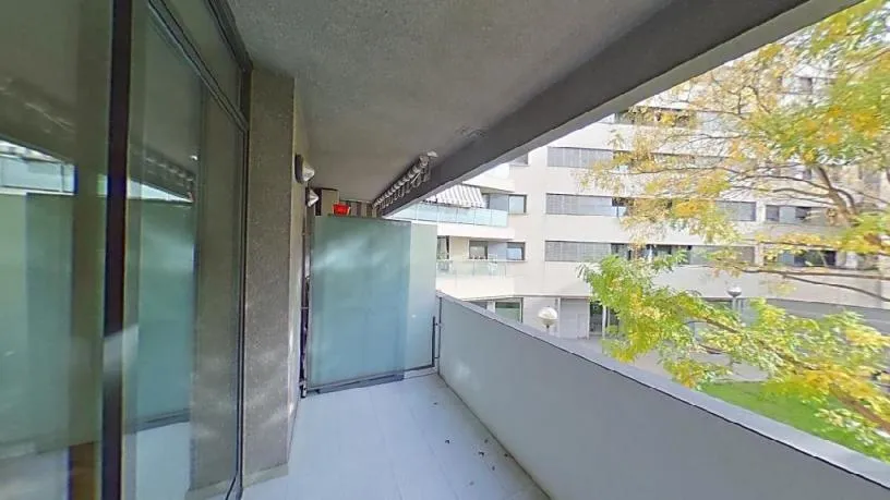Balcony - Spacious Apartment with Balcony in Sant Adrià de Besòs