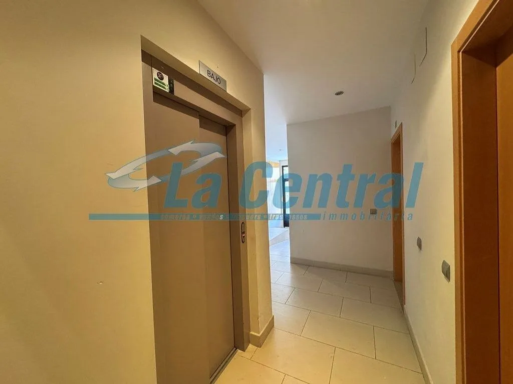 Hallway - Bright Apartment with Open Plan in La Sénia