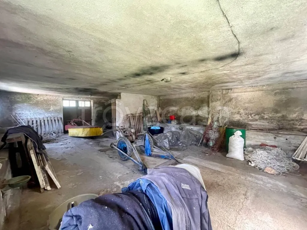 Garaaž - Rustic Property with Private Garden in Paesana
