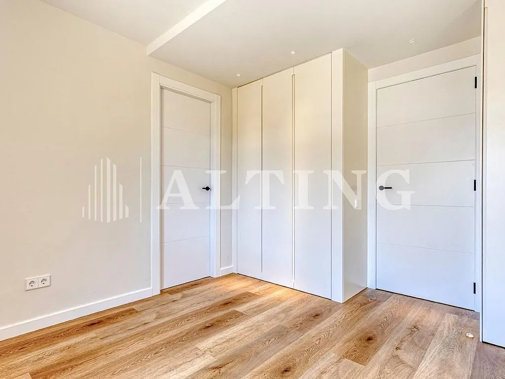 Bedrooms - Reformed Apartment with Terrace in Barcelona