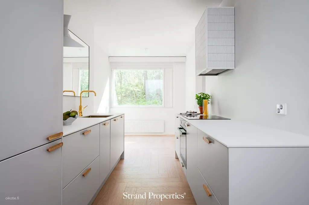 Cuisine - Modern Apartment with Balcony in Kaarina Centre