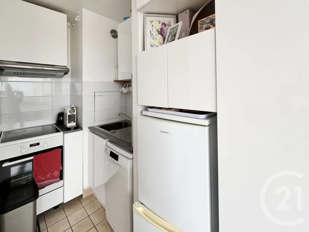 Cuisine - Studio avec Terrasse à Courbevoie