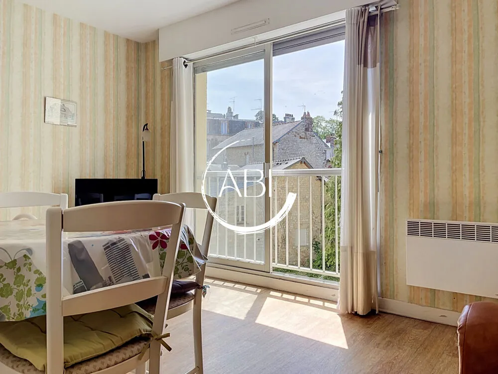 Séjour - Appartement 1 Pièce avec Parking à Bagnoles de l'Orne