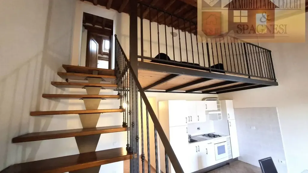 Pièces - Two-Bedroom Apartment with Soppalco in Lastra a Signa
