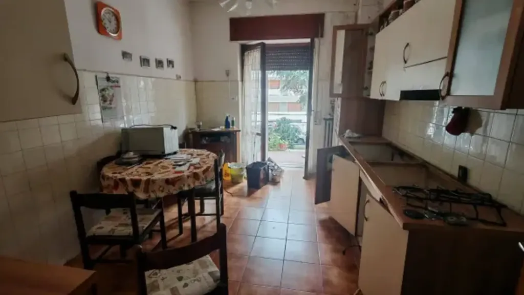 Kitchen - Apartment with Balcony in High Street, Benevento