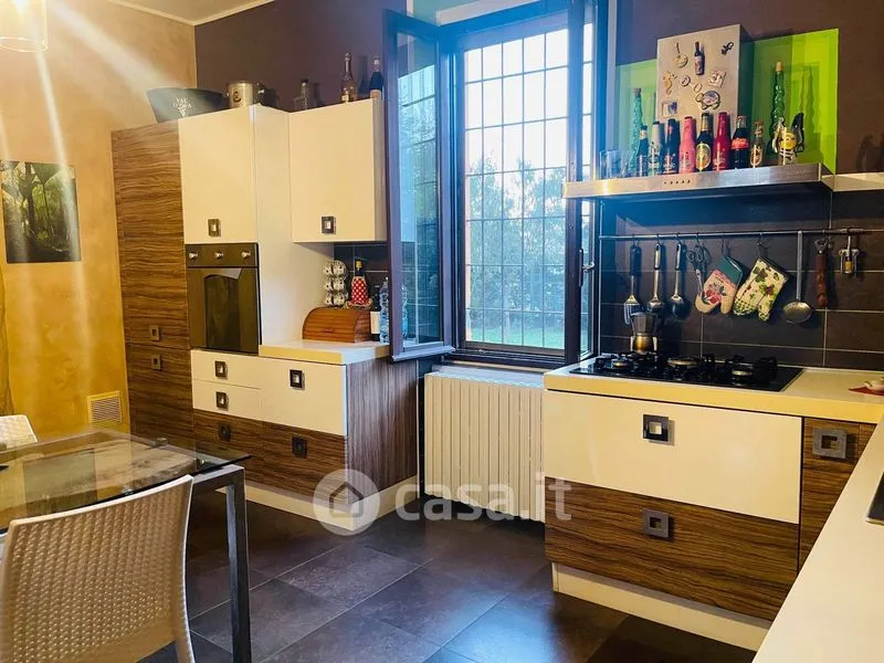 Cuisine - Rustic Villa with Garden in Cremona