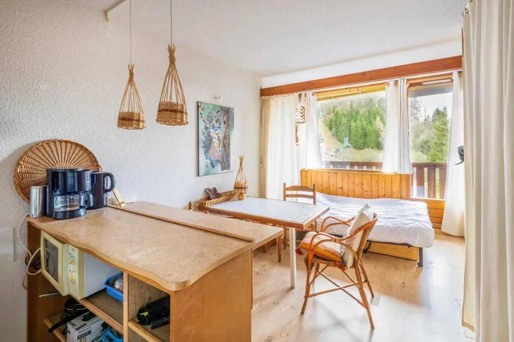 Söögituba - Studio with Balcony in Viuz-en-Sallaz